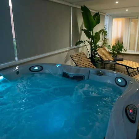Ted's Luxury Place With Jacuzzi Sibenik